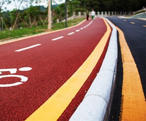 彩色防滑路面——明明有實(shí)力，卻一不小心靠了顏值